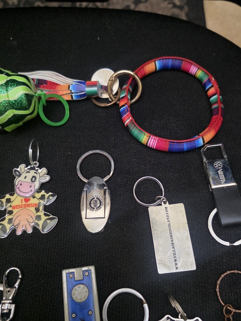 Collection of Assorted Keychains - Picture 4 of 6